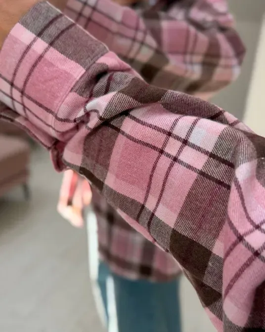 Рубашка удобная, свободная и выглядит стильно без лишних усилий Одесса - изображение 18