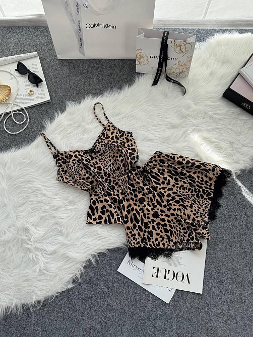 Женская базовая повседневная домашняя шелковая пижама с кружевом Бежевий, 42/44 Одесса - изображение 1