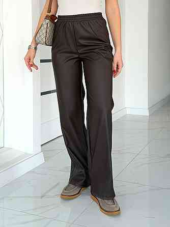 Кожаные штаны прямого кроя 