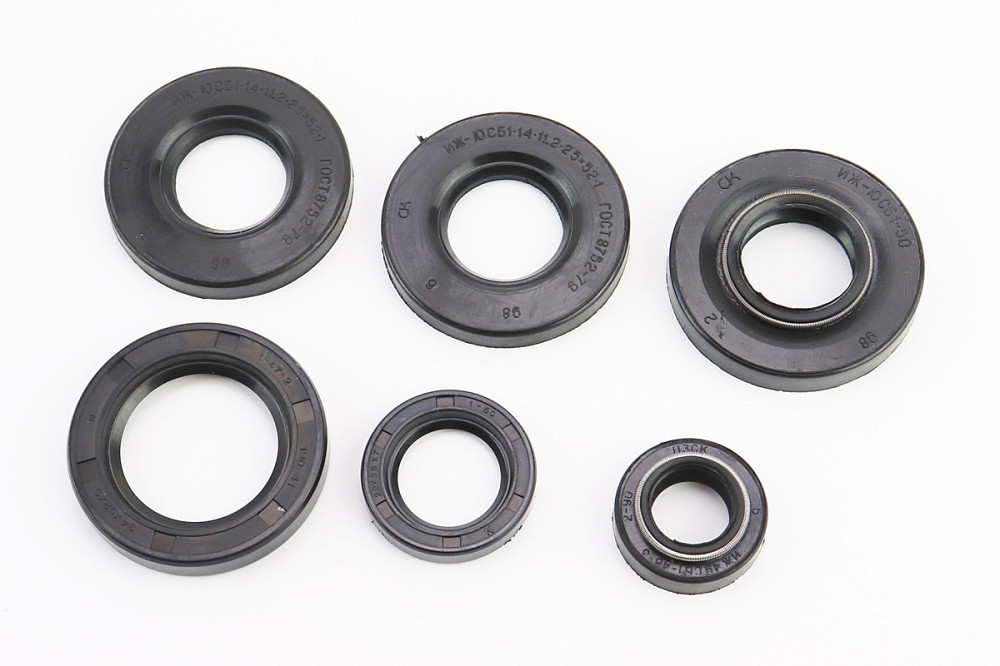 Сальники к-кт 6шт (17x30x7,5/10,5; 22x35x7; 25x52x6-2шт; 26x52x8/10; 34x52x9) Юпітер Київ - фото 1