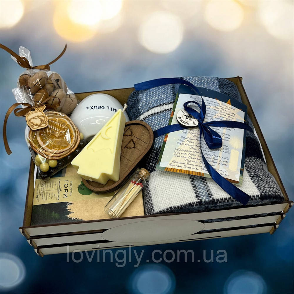 Святковий подарунковий набір на Новий Рік або Різдво з пледом і чашкою Ірпінь - фото 4