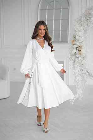 Жіноча сукня з запахом, з атласу Одеса