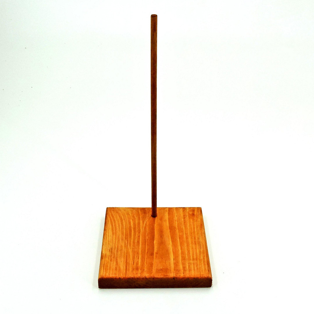 Подставка для кукол 