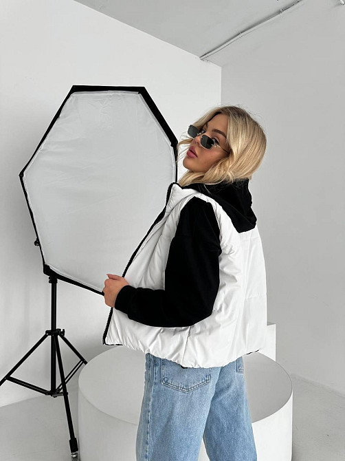 Жіноча двостороння жилетка з кулісками з боків і кишенею плащівка емі + силікон Чорний, 42/44 Одеса - фото 10