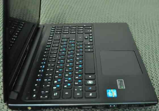 Мощный ноутбук  Acer V5-551 (Core i5 /8Gb/ 500Gb/ GeForce 2Gb) Київ