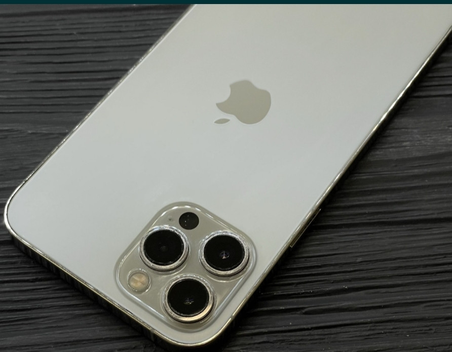 Айфон: iPhone 12 Pro Max 256Gb. Silver. Киев - изображение 1