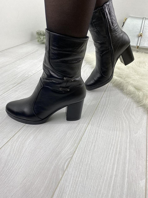 Черевики жіночі ARLETT чорні натуральна шкіра зима каблук 7см висота 16см (2884) Коломия - фото 1