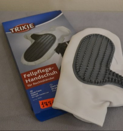Trixie TX-2335 Щетка массажная, для животных, 14х25 см (для правой руки) Винница - изображение 5