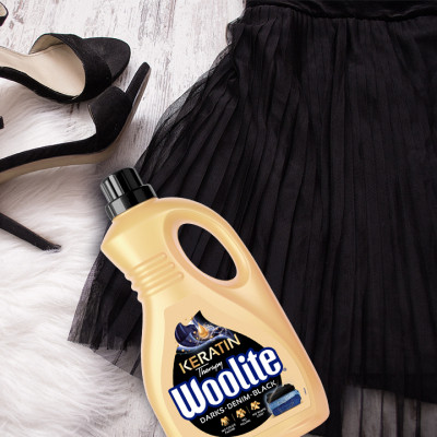 Гель для стирки Woolite Для черных, темных и джинсовых тканей С кератином 2.7 л (5900627090482) Винница - изображение 4