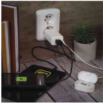 Зарядний пристрій EMOS V05G65 1xUSB-A + 2xUSB-C PD65W GaN (V05G65) Вінниця