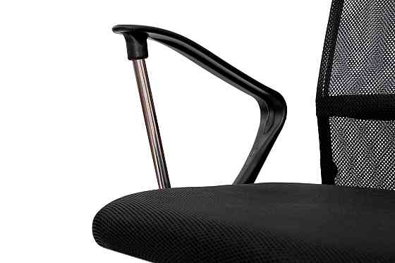 Стілець офісний Свіфт, чорний Киев