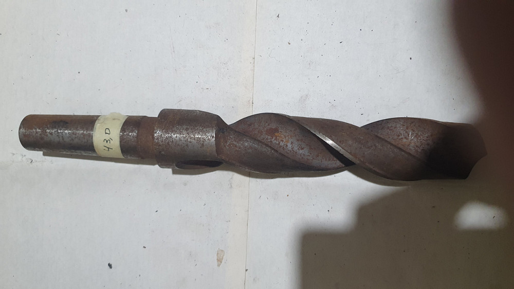 Сверло с коническим хвостовиком 43.0 мм. Р6М5. СССР. Харьков - изображение 1