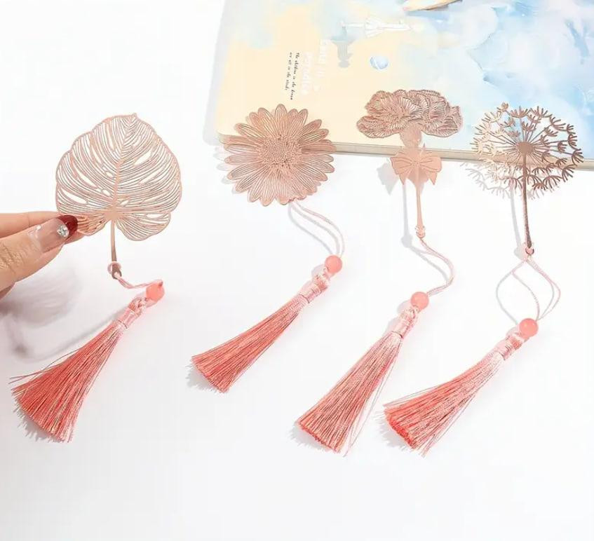 Винтажная металлическая закладка 