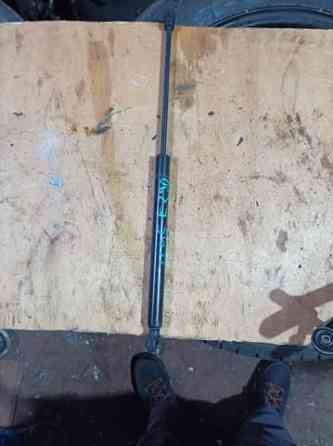 68101213АА амортизатор дверки багажника Journey Коломыя