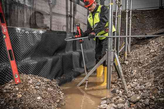 Аккумуляторный насос ручной для перекачки M12 BSWP-0 MILWAUKEE Одесса