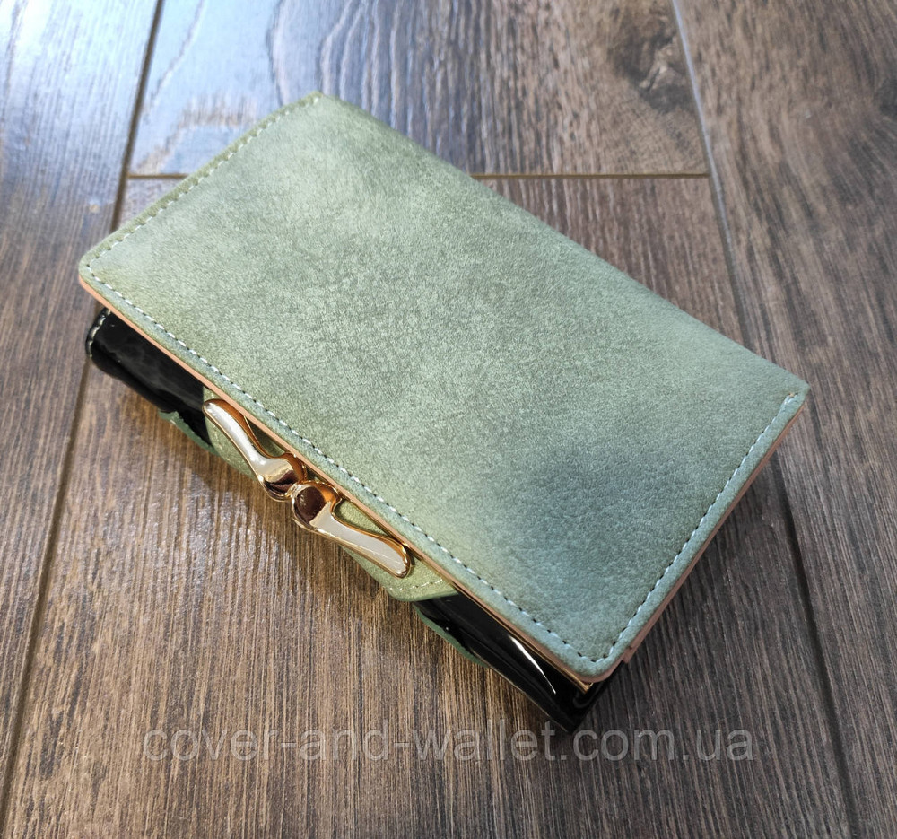 Красивий маленький жіночий гаманець з лаковими вставками MD Зелений Київ - фото 6