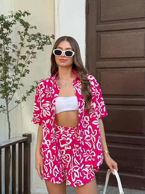Жіночий легкий принтований костюм-двійка: сорочка та шорти турецька креп-жатка Малиновий, 46 Одеса - фото 2