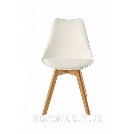 Кресло кухонное Bonro B-487 табурет на ножках дерево бук в гостинную стул с мягким сидением в офис белый Мостиська