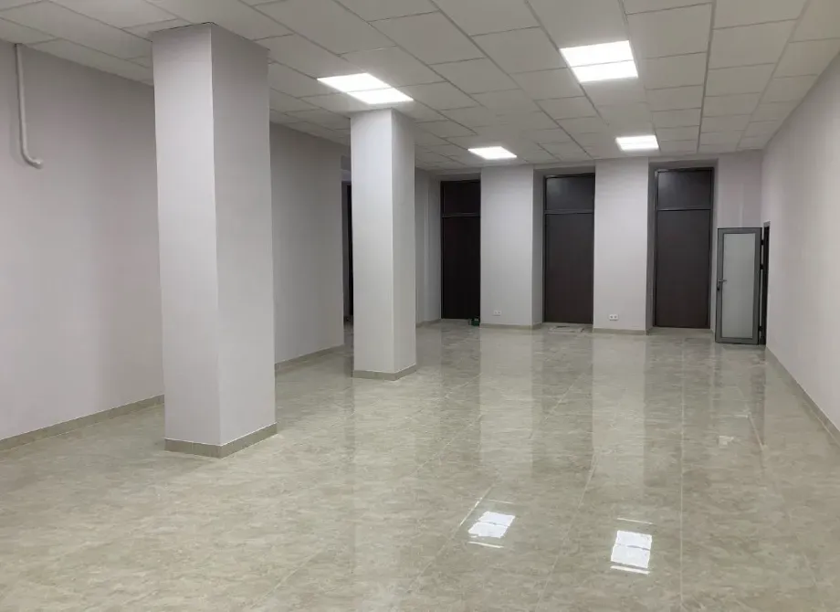 Снять магазин на красной линии с отдельным входом Яворницкого 105. Красная линия, отдельный вход, окно на красной линии. Днепр - изображение 7