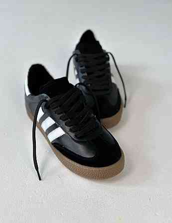 Olli Кросівки жіночі OLLI T-1-21413 чорні (весна-осінь, шкіра натуральна) (5617) 36 Коломыя