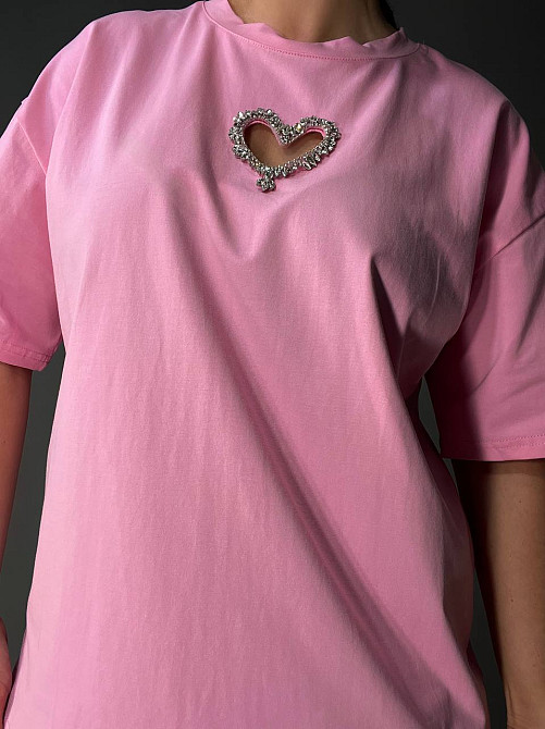 Футболка женская A-N 27009 оверсайз с вырезом в форме сердца с камнями, розовый, one size Киев - изображение 7