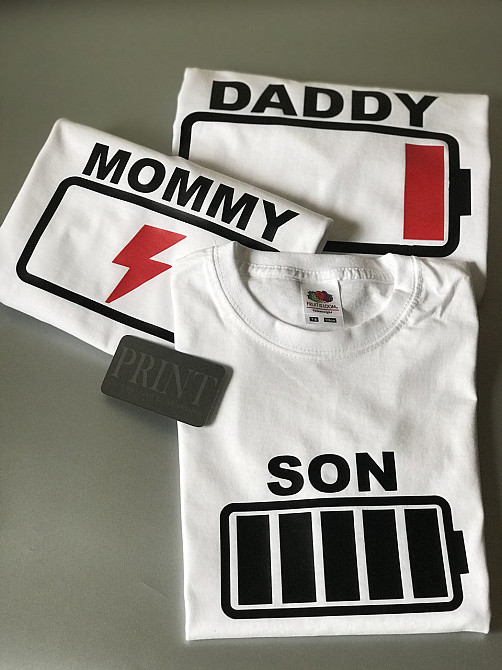 Футболки в стилі Family look для мами, тата та дитини — Заряд батареї MOMMY/ DADDY/BABY Чернівці - фото 2