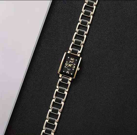 Годинник жіночий (0527) Смела