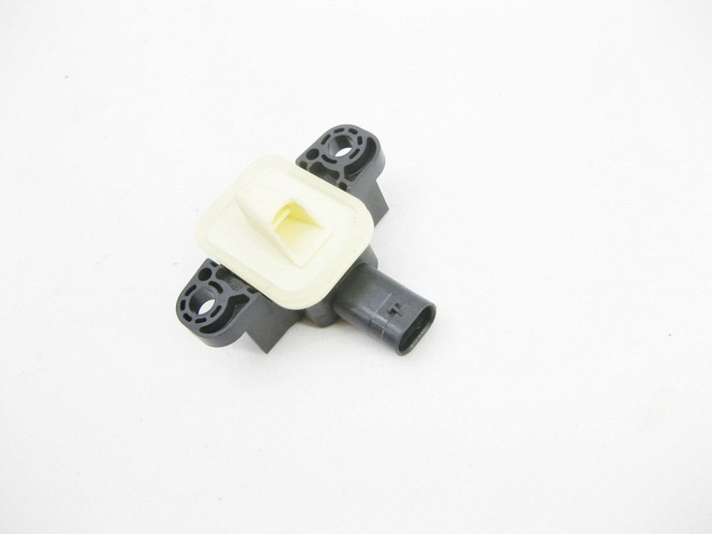 Mercedes-Benz  A1668210351 Датчик тиску дверей G-class W463 ML/GLE W166 GLE Coupe C292 CLA C117 GLA X156 A-class W176 B-class W242 B-class W246 V-clas Одесса - изображение 2