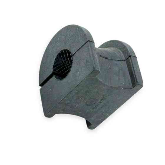 Втулка передняя Ford Escor, Fiestat (90-99) (d-16 мм) стабилизатора Мукачево