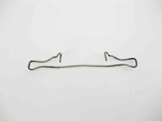 Mercedes-Benz  A0004218891 Утримуюча скоба - пружина скоби переднього гальмівного супорта E-Class W210 W211 C-Class W202 CLK C208 S-Class W220 Одесса