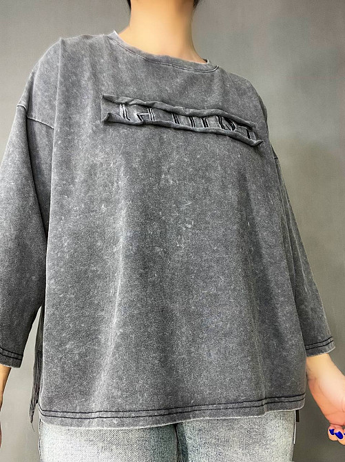 Футболка жіноча A-N 26029 оверсайз широка варена тай дай довгий рукав 3\4 з вишивкою попереду one size, сірий, one size Київ - фото 17