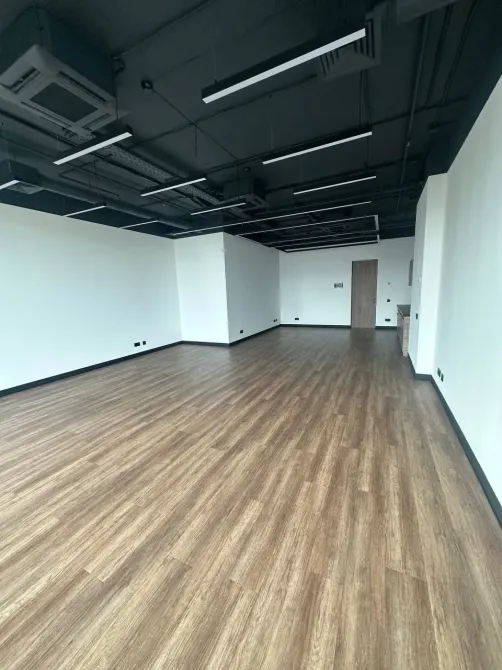 Невеликі офіси в БЦ Офіс А+ класу в центрі міста. З ремонтом (без меблів) Свіжа будівля, своя система опалення, чіллір фанкойл, дубльовані ліфти, сист Дніпро - фото 6