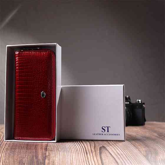 Жіночий гаманець лакований на блискавці з натуральної шкіри ST Leather 22677 Червоний Київ