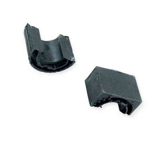 Втулка передня Фольцваген Кадді III 03- АРМОВАНА (d22) стабілізатора Мукачево