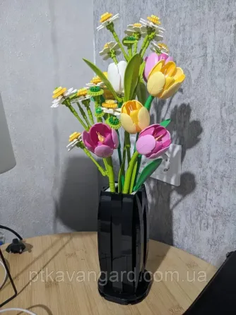 Конструктор квіти букет тюльпанів та ромашок у вазі 1250 деталей Baka Хмельницький