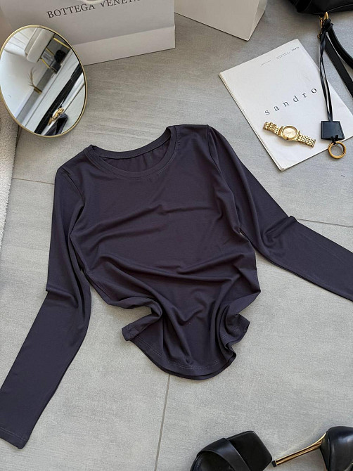 Жіночий базовий лонгслів із віскози Графіт Одеса - фото 2