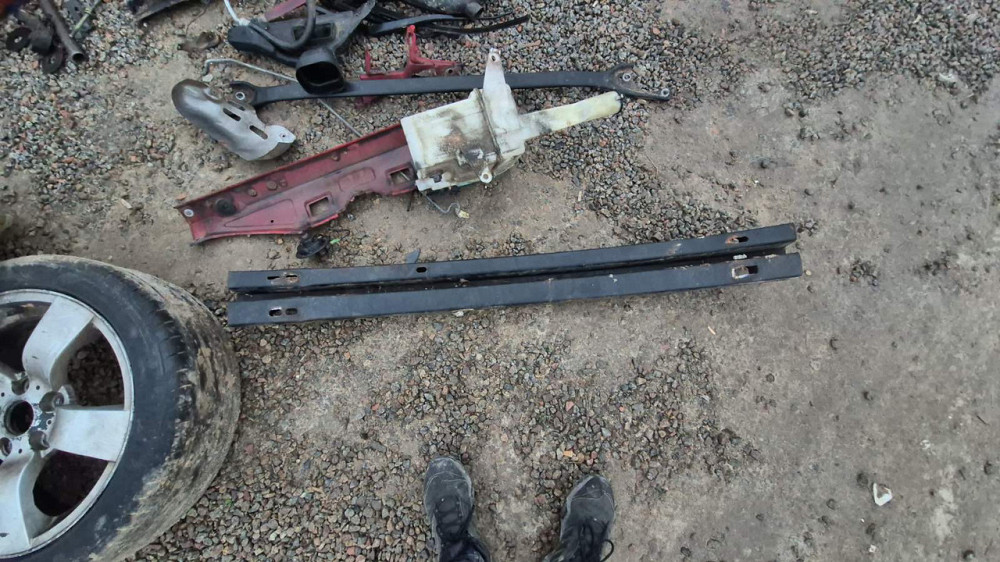 Усилитель переднего бампера Toyota Solara 2004–2008 Киев - изображение 1