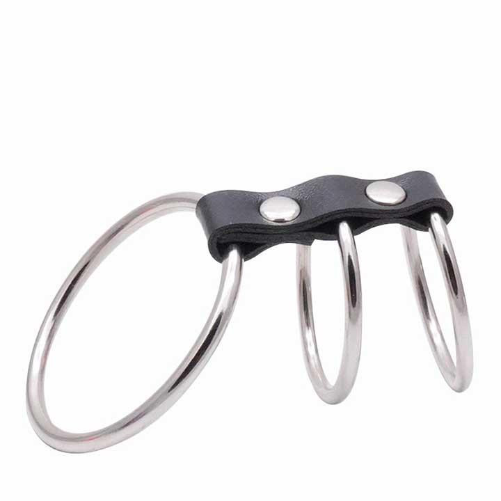 Стальной фиксатор на пенис 