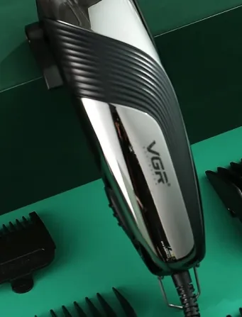 Профессиональная машинка для стрижки волос 8 насадок VGR V-121 Pro серебристо-черный + Ножницы 7991 Одесса - изображение 9