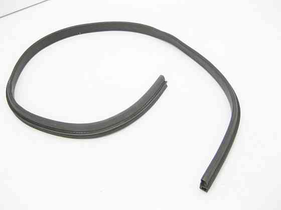 Mercedes-Benz  A1178870098 Гумовий ущільнювач підкапотний на передній настановній панелі CLA Shooting Brake X117 CLA C117 Одеса