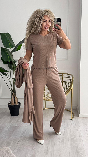 Женский базовый прогулочный костюм тройка: кардиган футболка и штаны трикотажный рубчик Бежевый, 52/54 Одесса - изображение 4