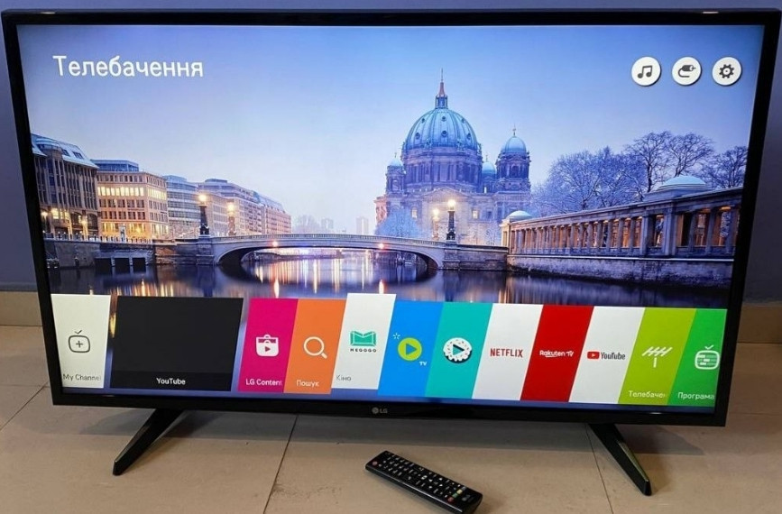 Телевизор все працює
lg 43lh590v Smart tv 43 дюйма Киев - изображение 1