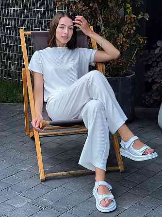 Стильний легкий костюм у рубчик Молочний M-L Харків