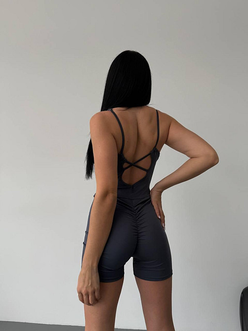 Жіночий літній комбінезон на бретелях з імітацією пушап на попі мікродайвінг Графіт, 42/44 Одеса - фото 4
