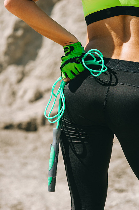 Скакалка спортивна PowerPlay 4204 Classic Jump Rope Зелена (2,7m.) Київ - фото 7