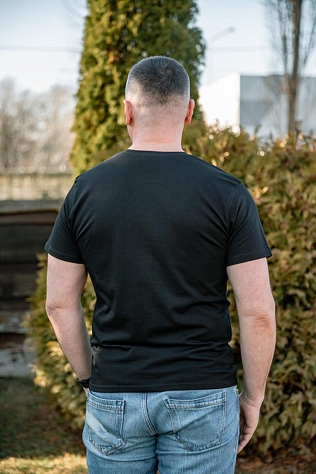 Футболка з вишивкою "Герб", чорна, 95% бавовна, для дітей і дорослих топ Крохатушка одяг Київ - фото 4