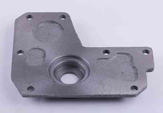 Крышка боковая корпуса КПП правая (под вал отбора мощности) КПП/6 Мукачево