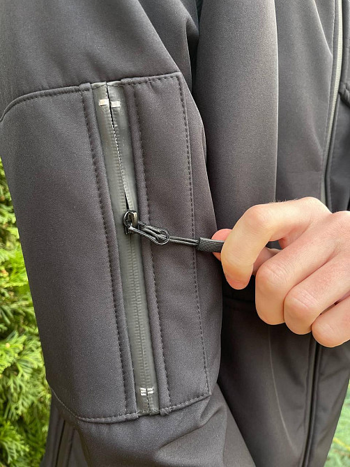 Водонепроникна чоловіча куртка з матеріалу Soft Shell (Чорна) M Вінниця - фото 9