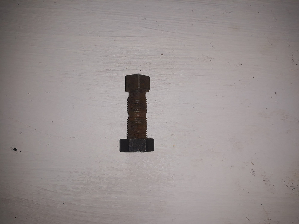 Болт коромислу клапана регулювальний із гайкою в зборі ГАЗ-24, ГАЗ-53, ГАЗ-66.  51-11007074 Харків - фото 1