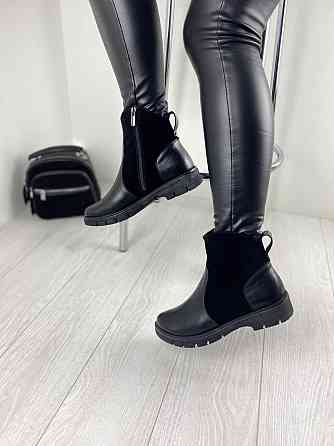 Жіночі черевики 21772 чорні шкіра+замша натуральна висота 11см (38р.39р.40р.) (1211) Коломия